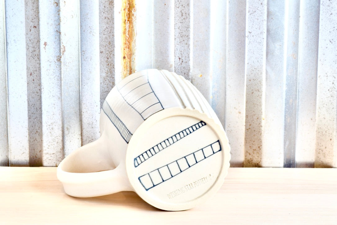 make ART Ladder Design Mug