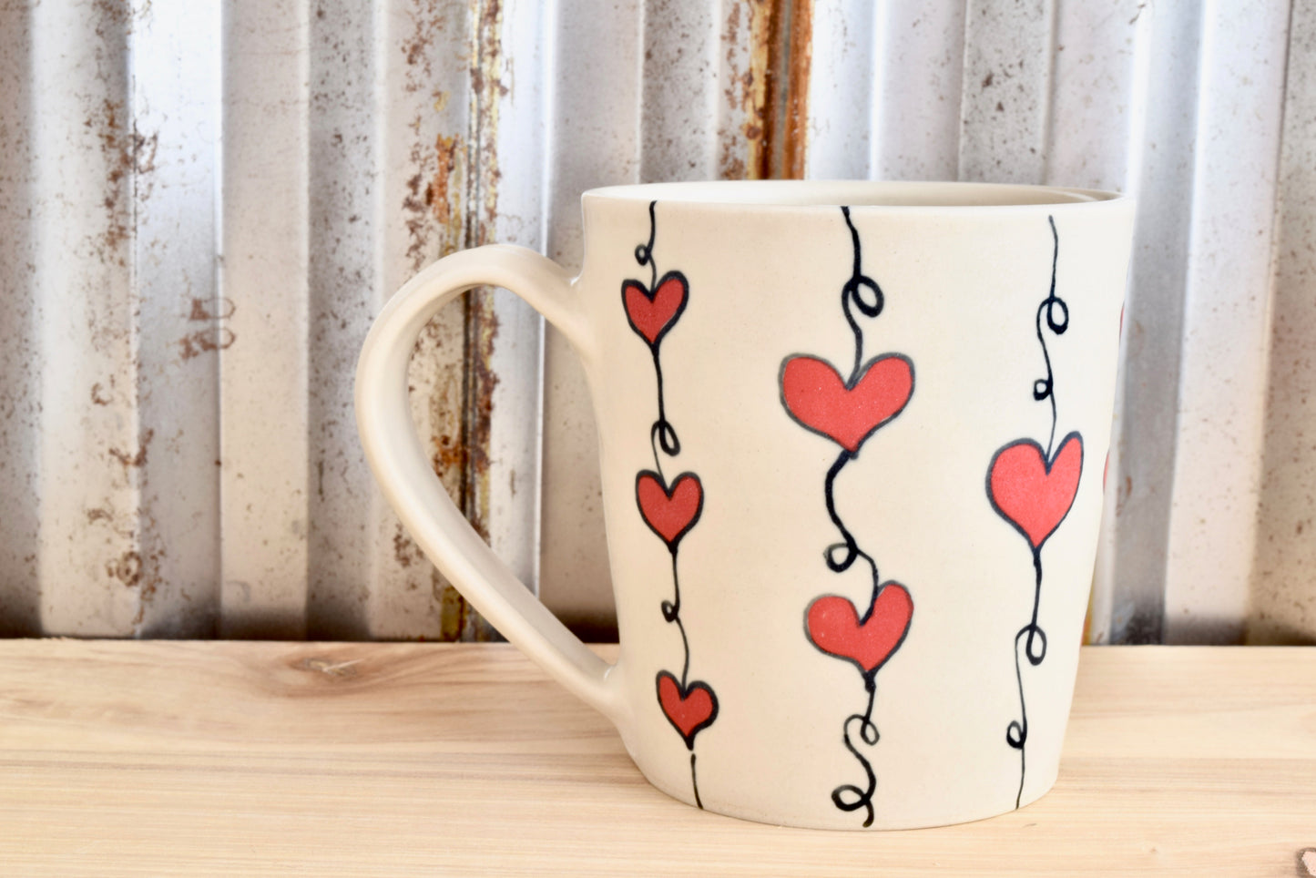 Tapered Heartstring Mug