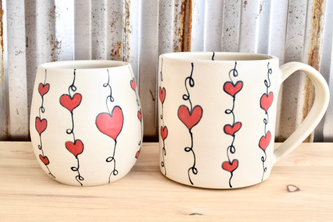 Straight-sided Heartstring Mug