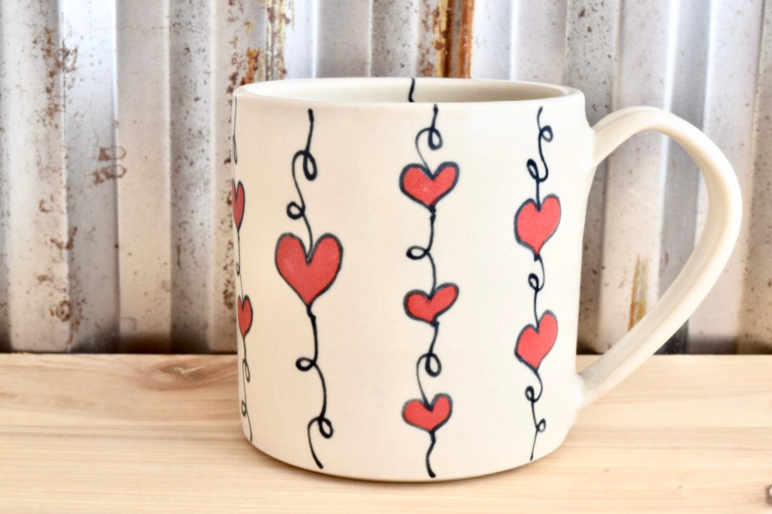 Straight-sided Heartstring Mug